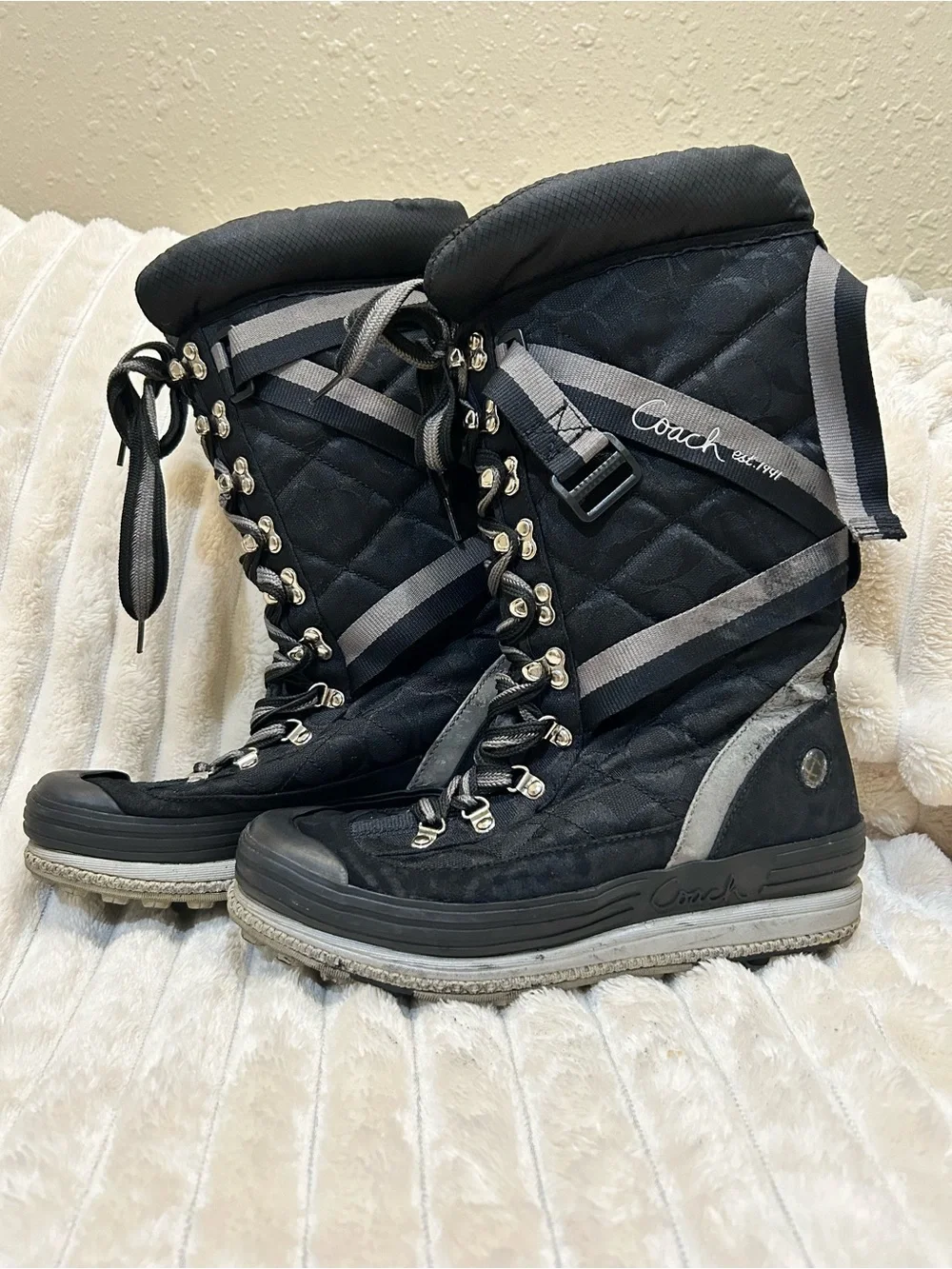 Coach Black Quilted Lace-Up Winter Rain Boots with Gray Trim EUC